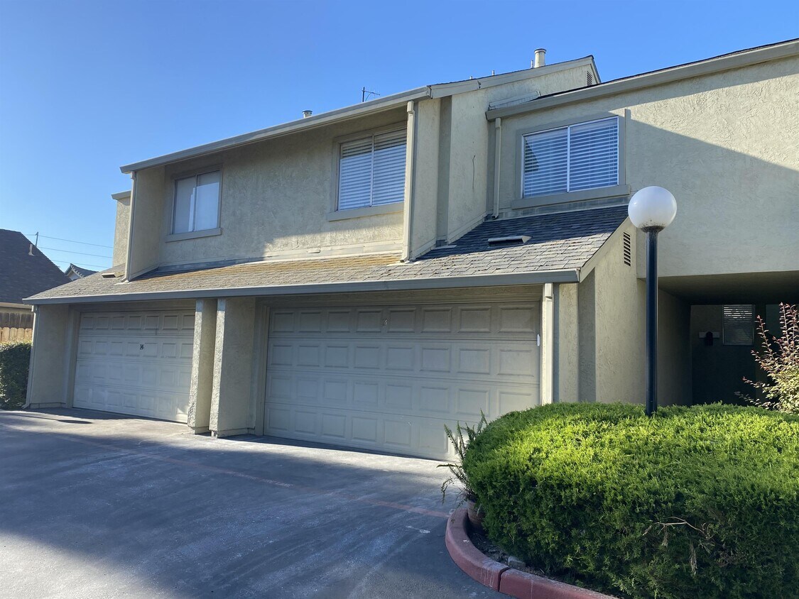 1109 E Orangeburg Ave, Modesto, CA 95350 Townhome Rentals in Modesto