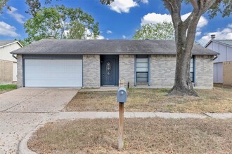 Building Photo - 4406 Kacee Dr