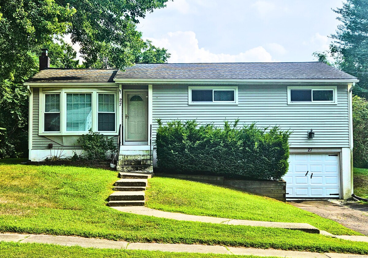 Primary Photo - 27 Highview Terrace
