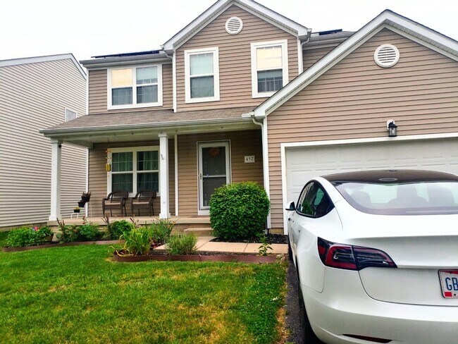 Building Photo - 457 Hemhill Dr