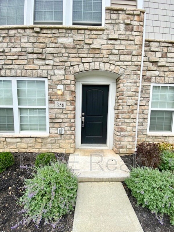Building Photo - 356 Autumn Ridge Cir