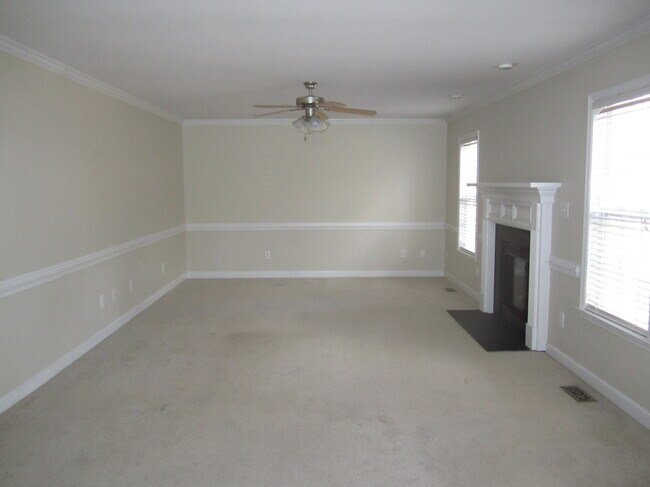 Building Photo - 120 Jacobs Ridge Dr