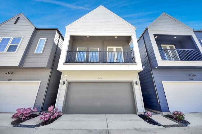 Building Photo - 3010 Jensen Dr