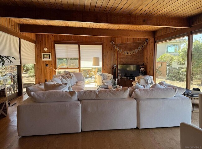 Foto del edificio - 240 Ocean View Ave