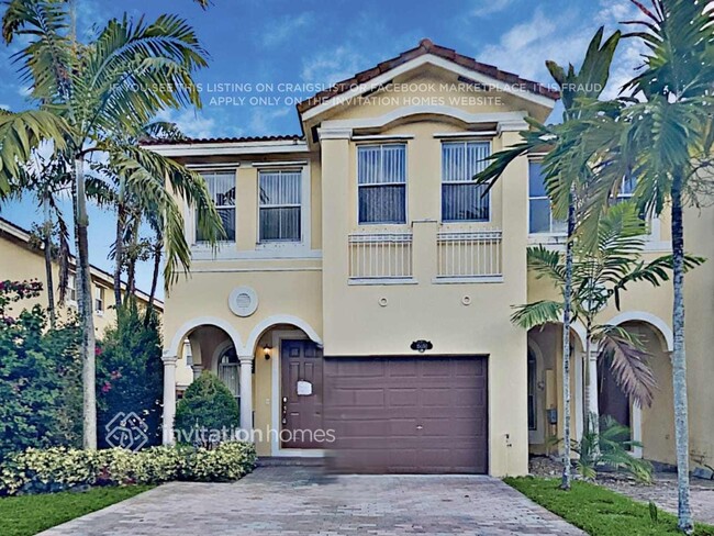 Building Photo - 15050 SW 9th Terrace