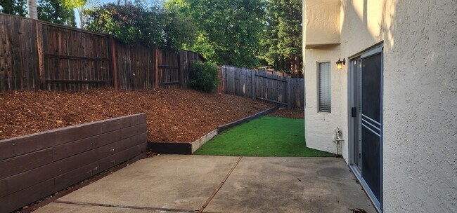 Foto del edificio - Spacious 4BR Home in Desirable Folsom Neighborhood – Move-In Ready May 1, 2026