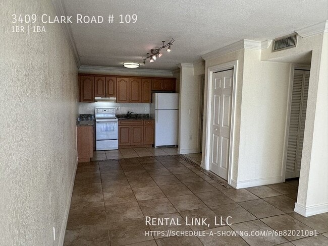 Building Photo - 3409 Clark Rd