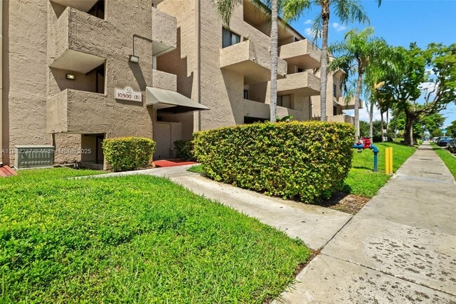 Building Photo - 10500 SW 108th Ave