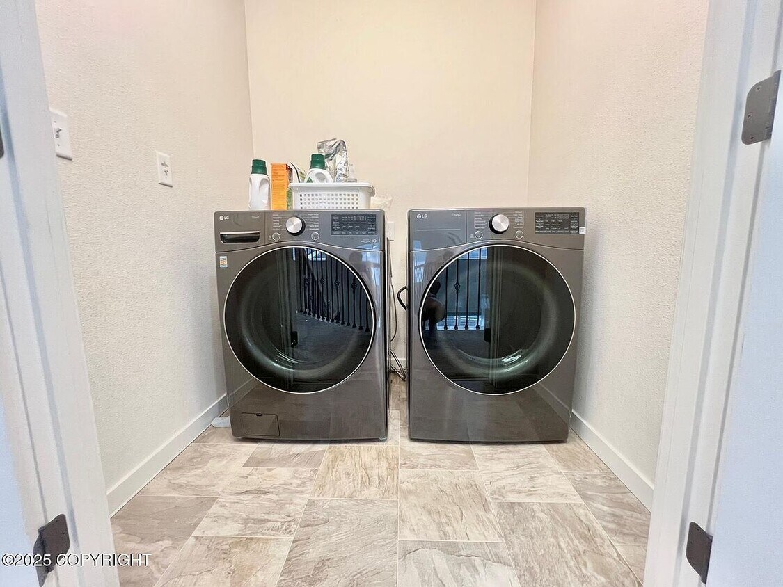 Foto principal - 2870 Knik Ave