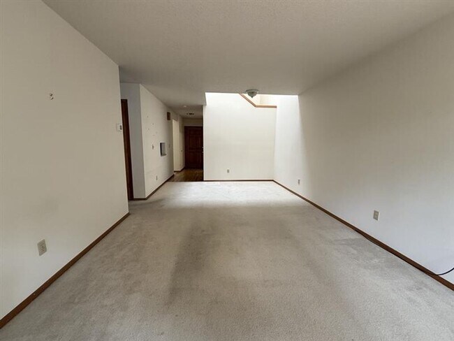 Foto del edificio - 10366 SW Riley Ct