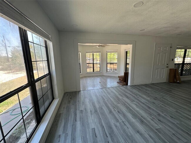 Foto del edificio - 148 Discovery Ln