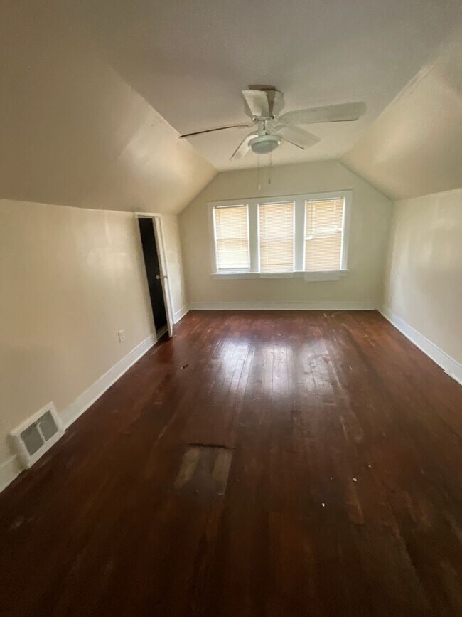 Foto del edificio - 3127 N 34th St