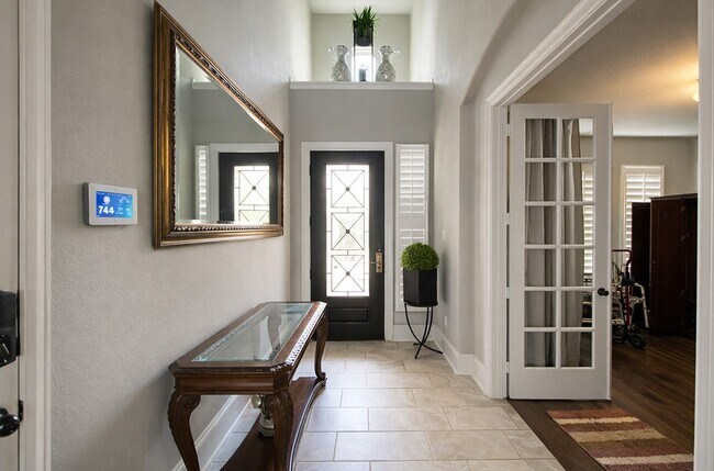 Building Photo - 6911 Twilight Elm Trace