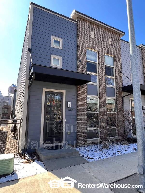 Foto principal - 214 Watson Powell Jr Way