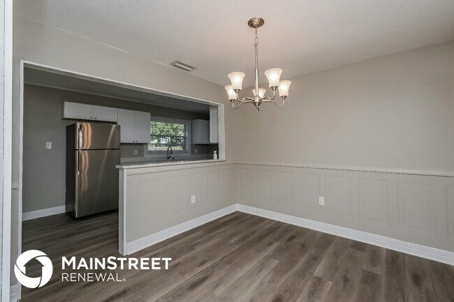 Foto del edificio - 4380 Old Colony Rd