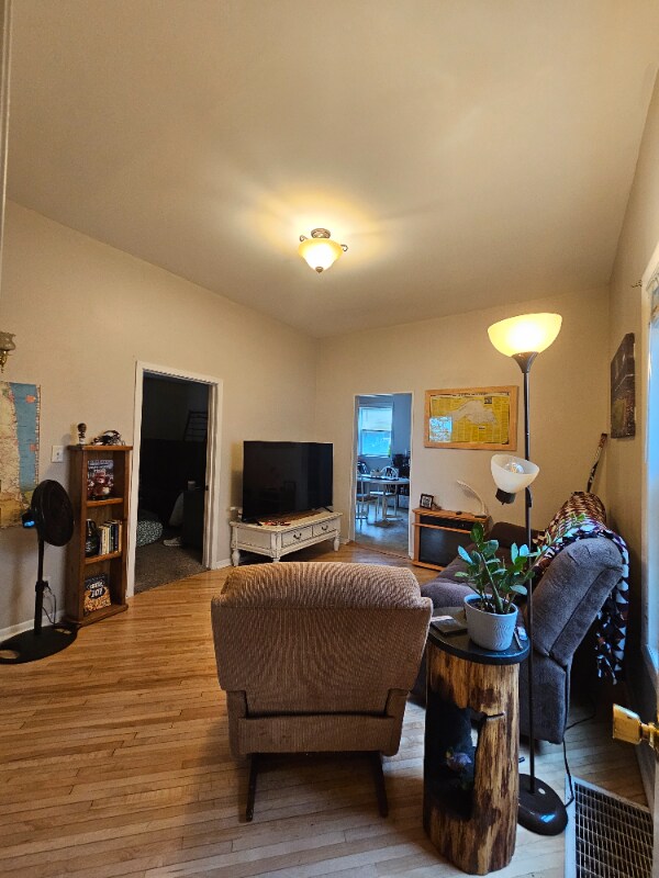 Foto del edificio - 2241 W 11th St
