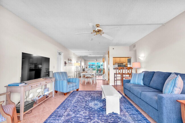 Building Photo - 4444 NE Ocean Blvd