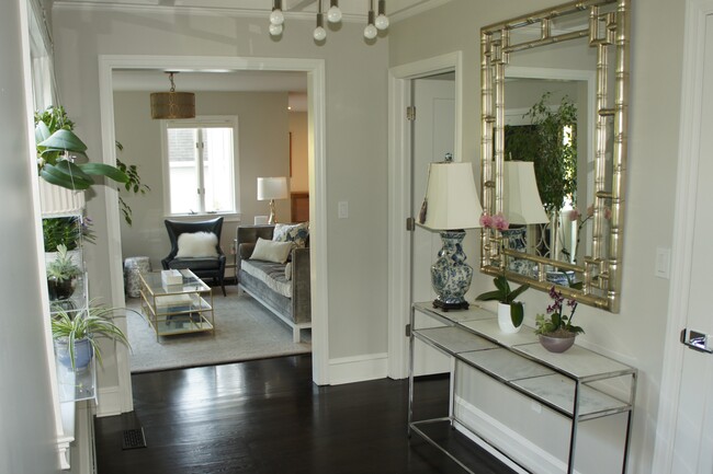Foto del edificio - 32 Gilliam Ln