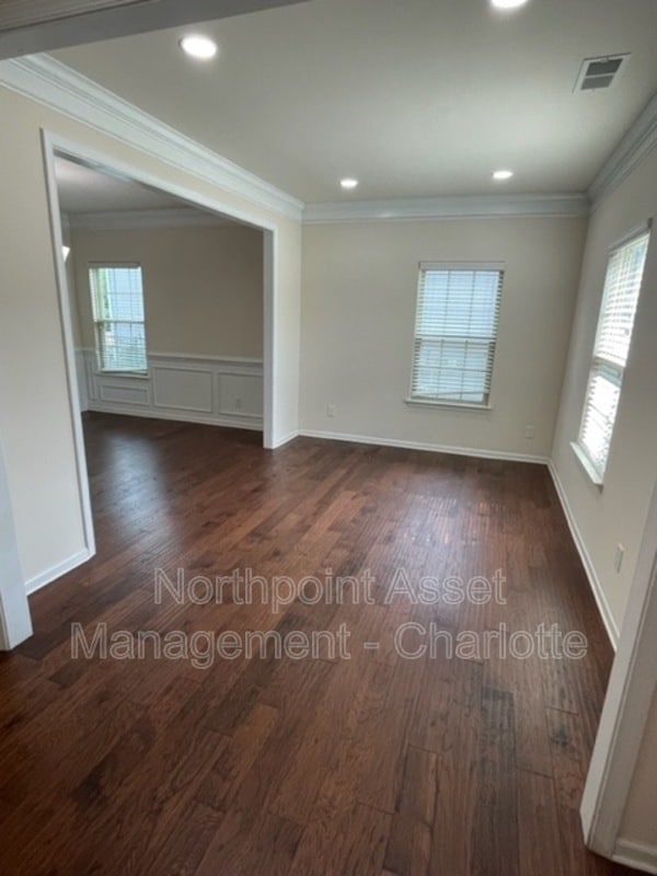 Foto del edificio - 10010 Violet Cannon Dr NW