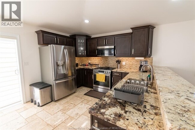 Building Photo - 176 Summer St.