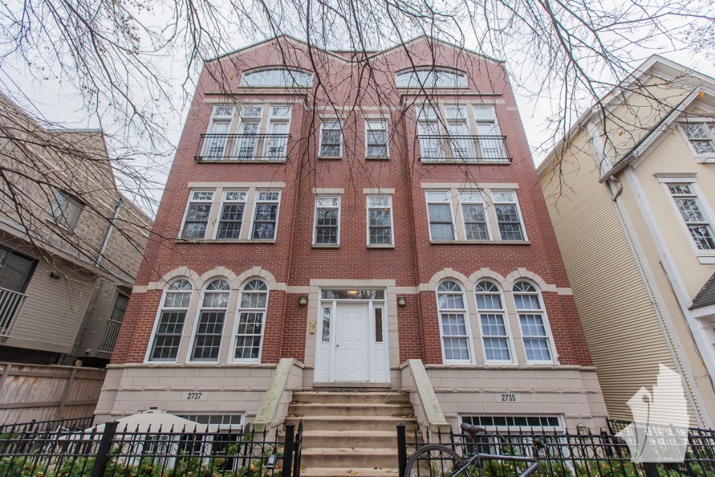 Primary Photo - 2737 N Wayne Ave