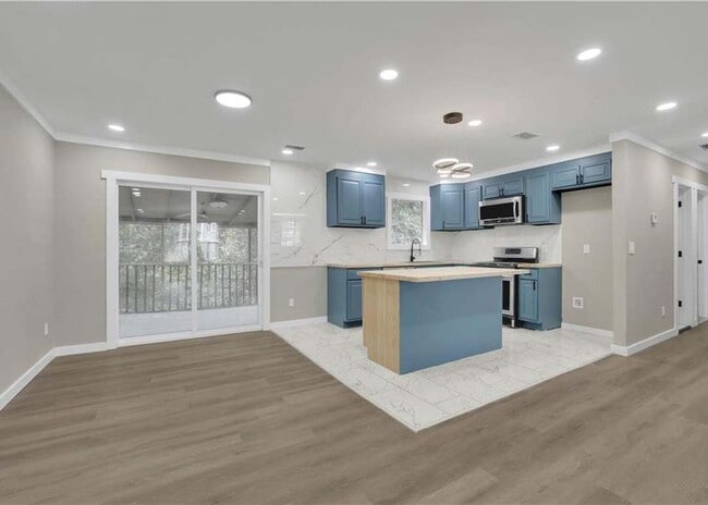 Foto del edificio - 4913 Windsor Downs Dr