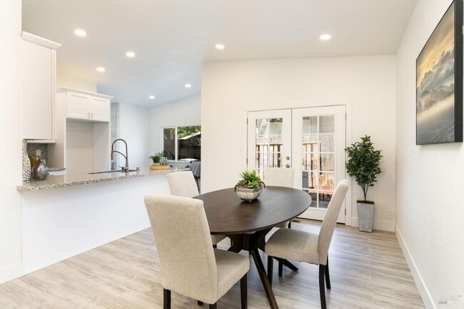 Foto del edificio - 142 Anita Ct