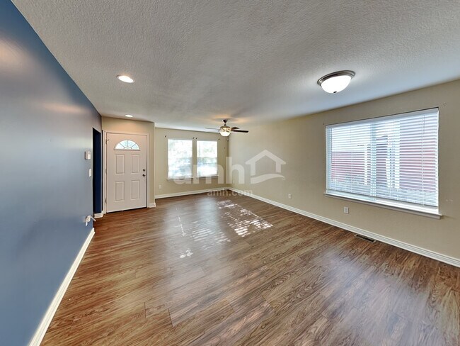 Building Photo - 16473 E Otero Pl