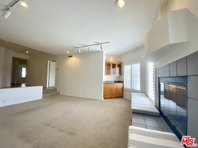 Foto del edificio - 16137 Sunset Blvd