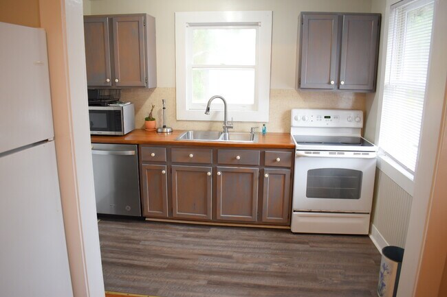 Foto del edificio - 306 Kenwood Ave