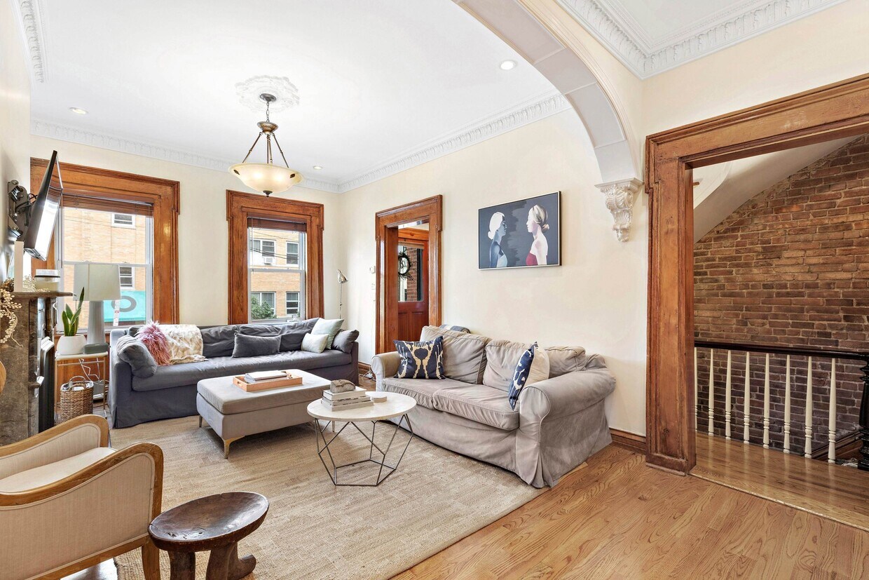 138 Erie St Unit House, Jersey City, NJ 07302 Condo for Rent in