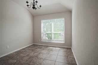 Building Photo - 3050 Thicket Path Way