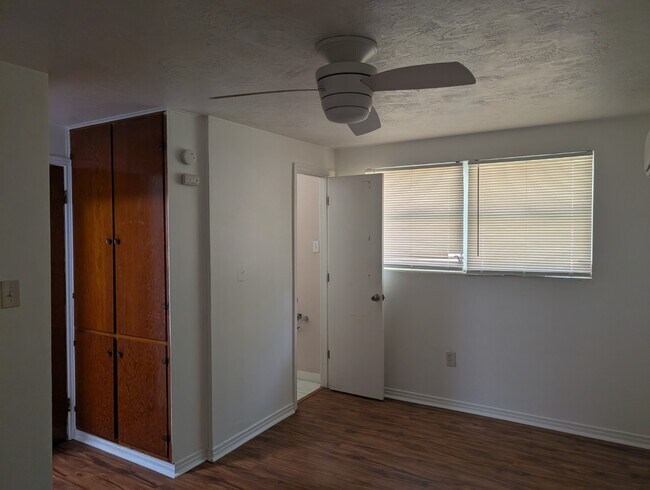 Foto del edificio - 611 NW 35th St