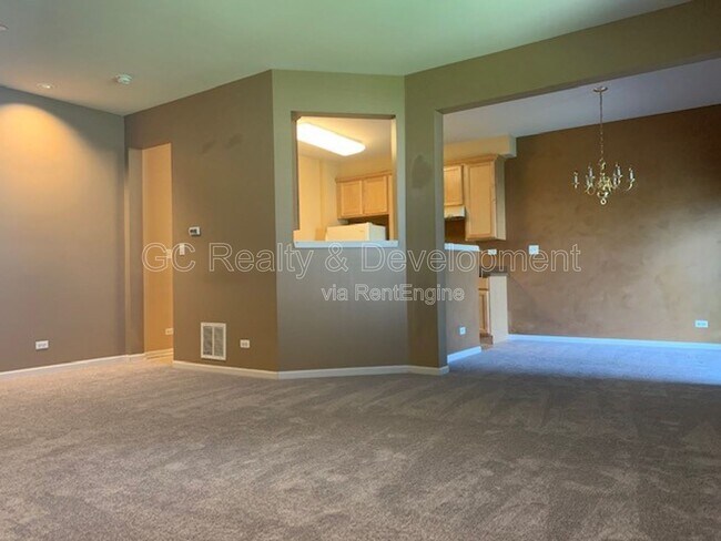Foto del edificio - 922 Kings Canyon Dr