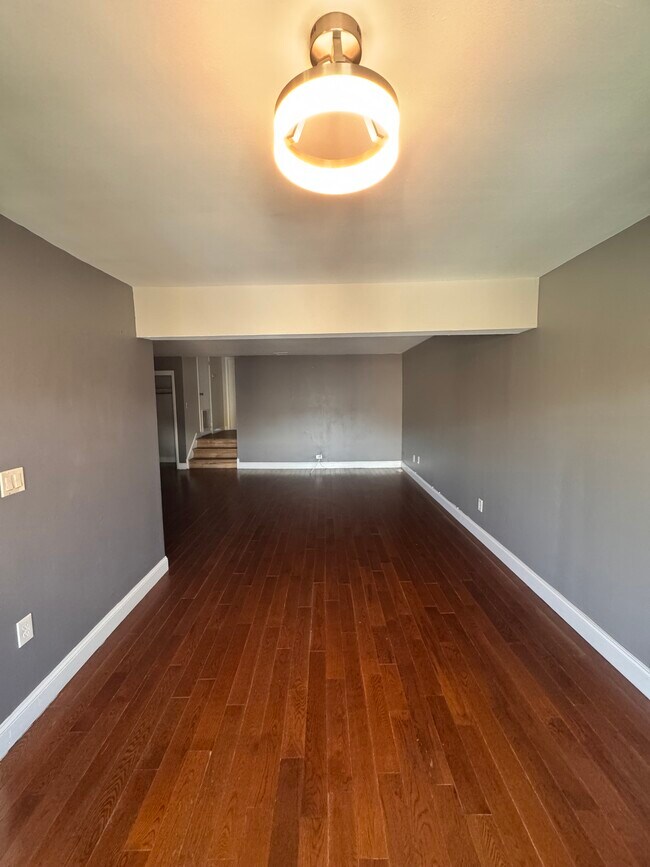 Building Photo - 6409 Granton Ave