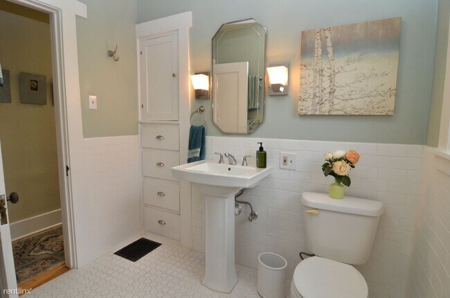 Building Photo - 2 br, 2 bath House - 1508 Roma Ave NE