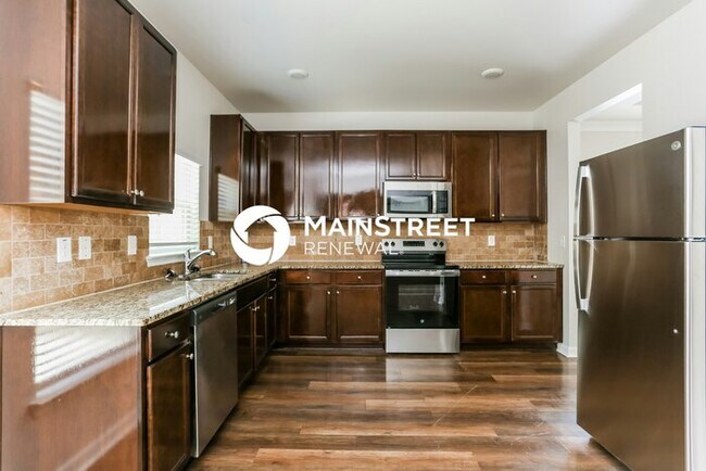 Foto del edificio - 5 Bedroom Pet-Friendly Home in STOCKBRIDGE, GA with Main Street Renewal