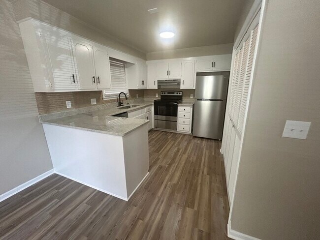Foto del edificio - 19 Woodpond Ct