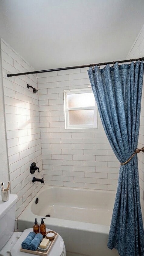 Building Photo - 5457 Pardee St