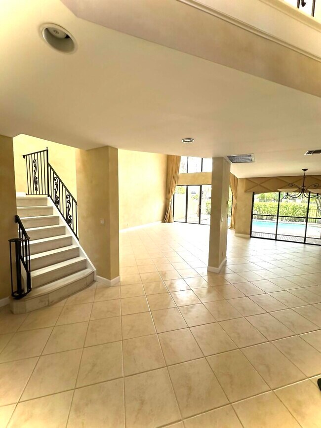 Building Photo - 22641 Caravelle Cir