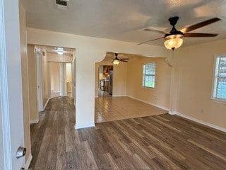 Foto del edificio - 307 Campbell Ave