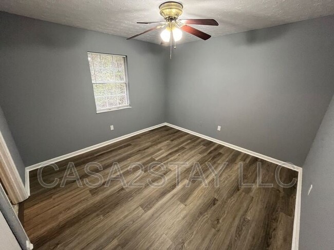 Building Photo - 359 Redmar Blvd