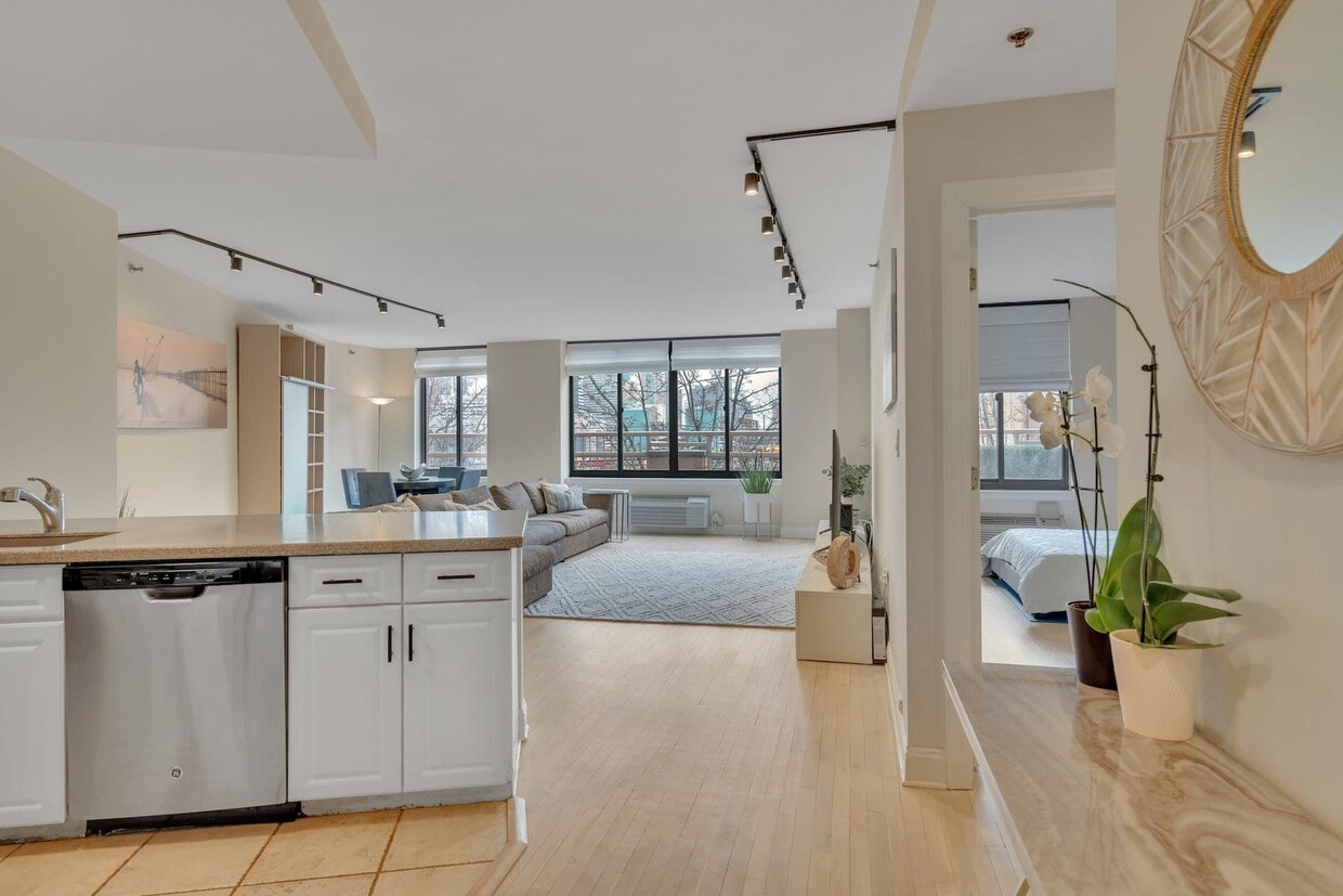 415 Newark St Unit 2G, Hoboken, NJ 07030 Condo for Rent in Hoboken