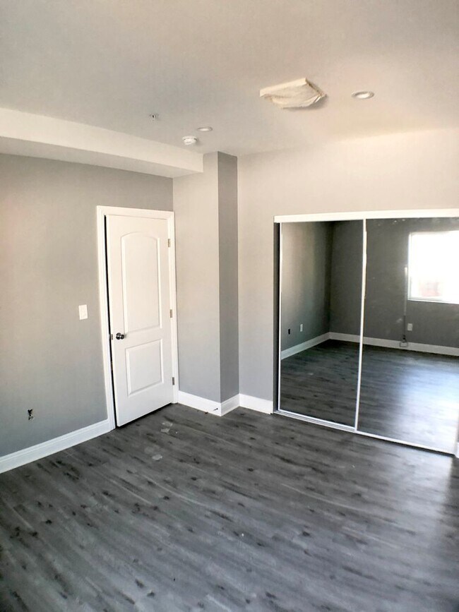 Foto del edificio - 410 Sloat St