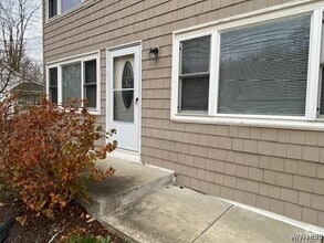 Building Photo - 5846 Sheridan Dr