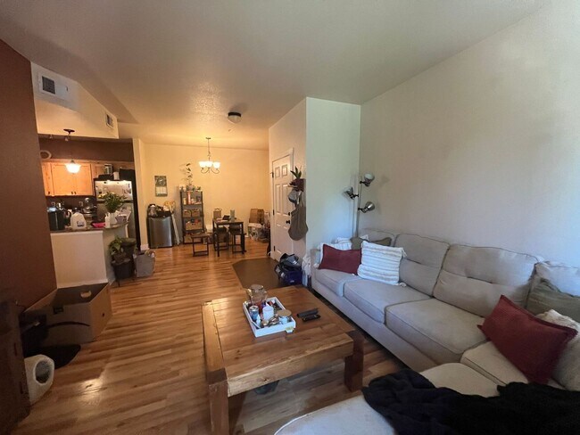 Foto del edificio - Fantastic Condo in Central Fort Collins