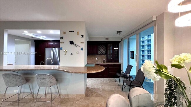 Foto del edificio - 3505 S Ocean Dr