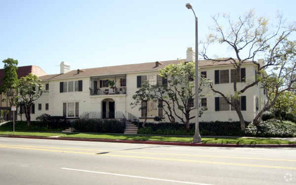 Primary Photo - 6914-6920 Beverly Blvd
