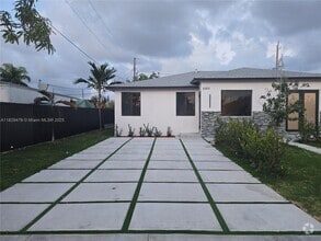 Building Photo - 21831 SW 109th Ct