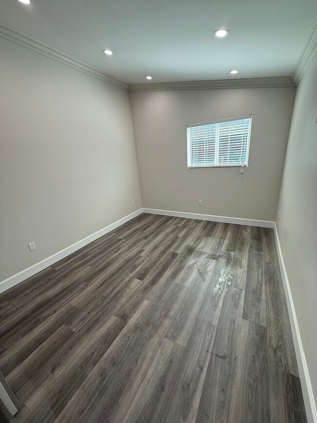Foto del edificio - 14352 Tiara St